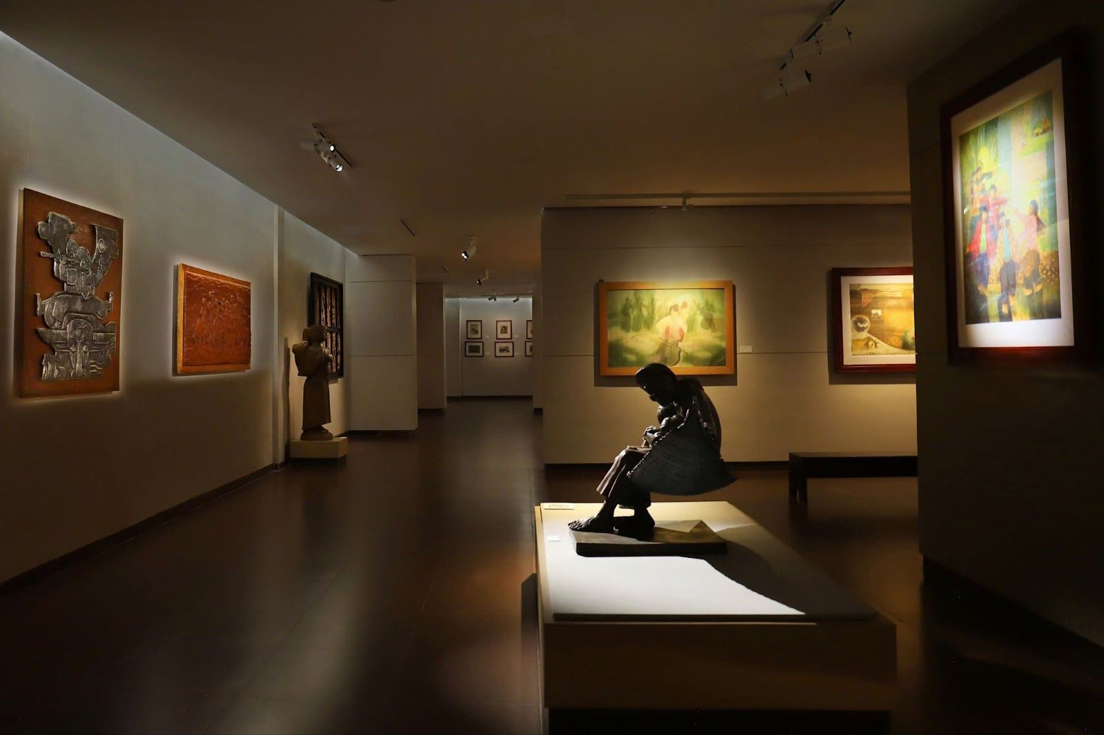 Chiếu Sáng LED – Nghệ Thuật Thổi Hồn Vào Không Gian Trưng Bày